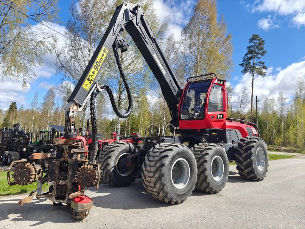 Komatsu 951 - Gozdarski kombajn: slika 1 Komatsu 951 - Gozdarski kombajn: slika 1