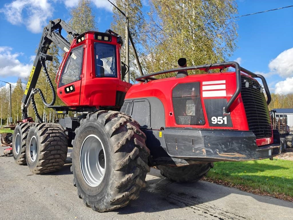 Komatsu 951 - Gozdarski kombajn: slika 3 Komatsu 951 - Gozdarski kombajn: slika 3