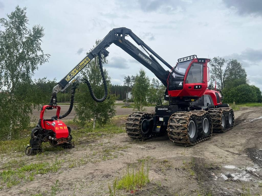 Komatsu 951 XC - Gozdarski kombajn: slika 1 Komatsu 951 XC - Gozdarski kombajn: slika 1
