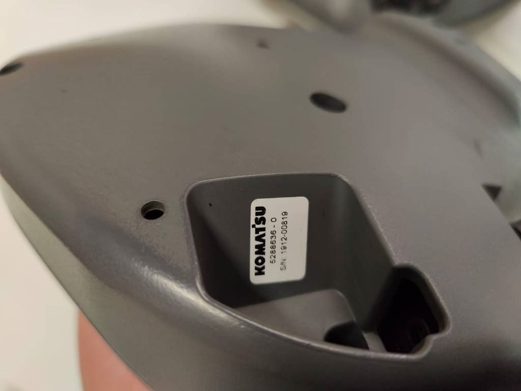 Komatsu Joysticks - Električni sistem za Gozdarska oprema: slika 4 Komatsu Joysticks - Električni sistem za Gozdarska oprema: slika 4