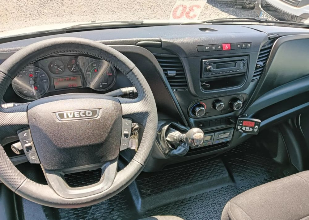 Iveco 35C13, 35C12, 35C14, 35C15 - Hladilno vozilo: slika 3 Iveco 35C13, 35C12, 35C14, 35C15 - Hladilno vozilo: slika 3