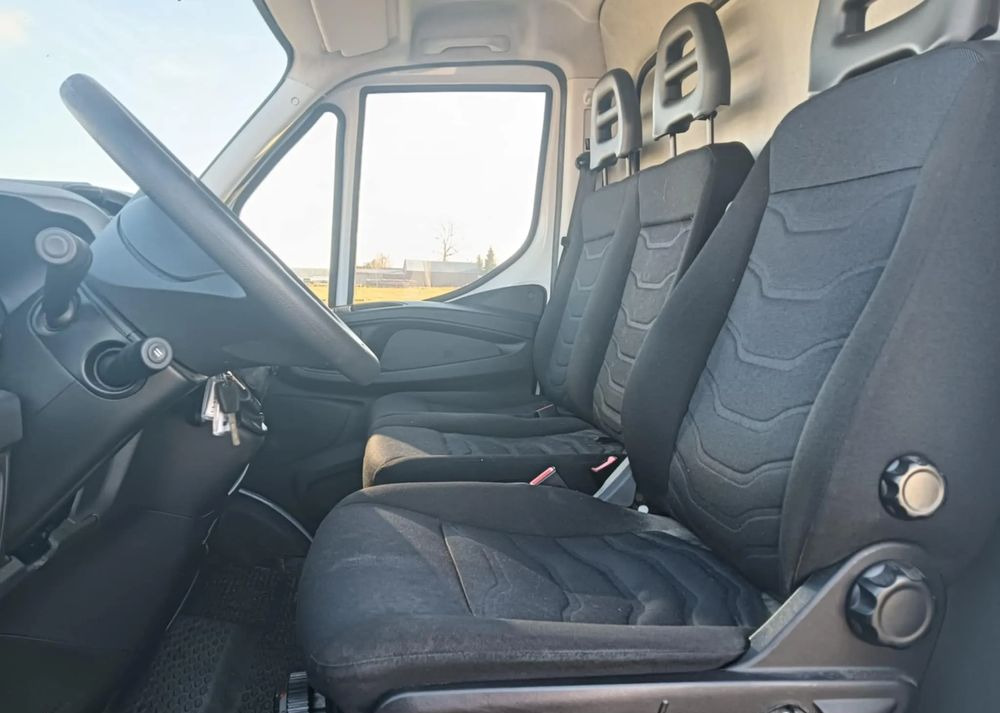 Iveco 35C14,35C13,35C12,35C15 - Dostavno vozilo prekucnik: slika 4 Iveco 35C14,35C13,35C12,35C15 - Dostavno vozilo prekucnik: slika 4