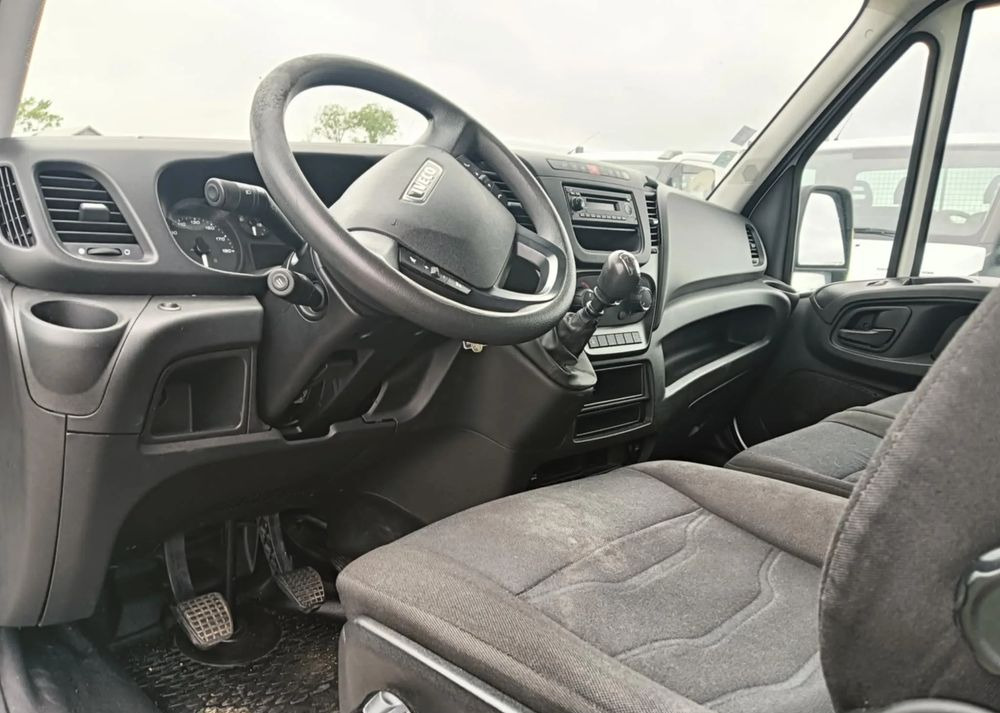 Iveco 35S14,35S13,35C13,35C12, - Furgon: slika 5 Iveco 35S14,35S13,35C13,35C12, - Furgon: slika 5