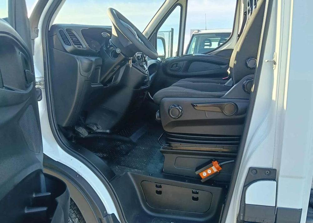 Dostavno vozilo prekucnik Iveco DAILY 35C13, 35C13, 35C15: slika 10