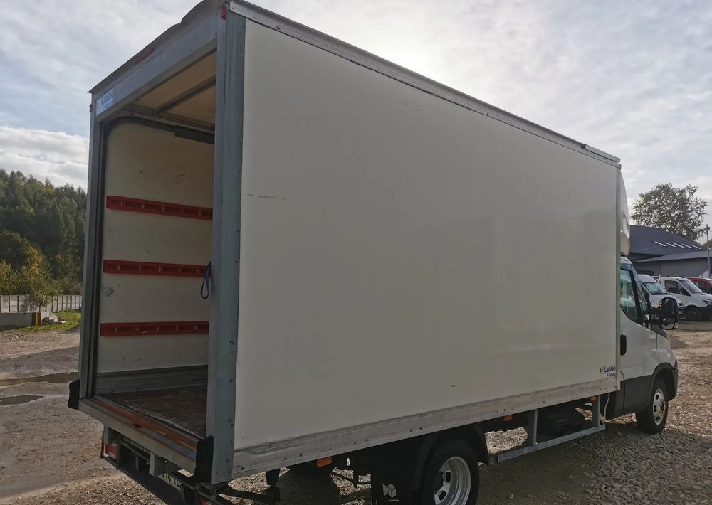 Iveco 3.0-150KM Daily 35C15 Kontener długi rama 35-150 kiper Klimatyzacja długi rozstaw - Dostavno vozilo z zabojnikom: slika 5 Iveco 3.0-150KM Daily 35C15 Kontener długi rama 35-150 kiper Klimatyzacja długi rozstaw - Dostavno vozilo z zabojnikom: slika 5