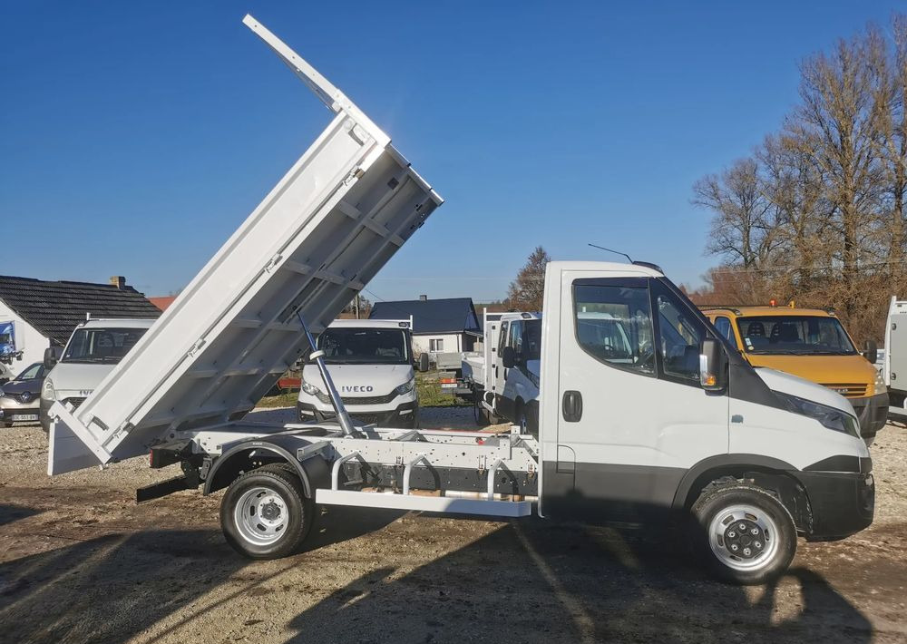 Iveco Daily 3.0-150KM Wywrotka blizniak 35-150 Niski przebieg kiper do 3,5t - Dostavno vozilo prekucnik: slika 2 Iveco Daily 3.0-150KM Wywrotka blizniak 35-150 Niski przebieg kiper do 3,5t - Dostavno vozilo prekucnik: slika 2