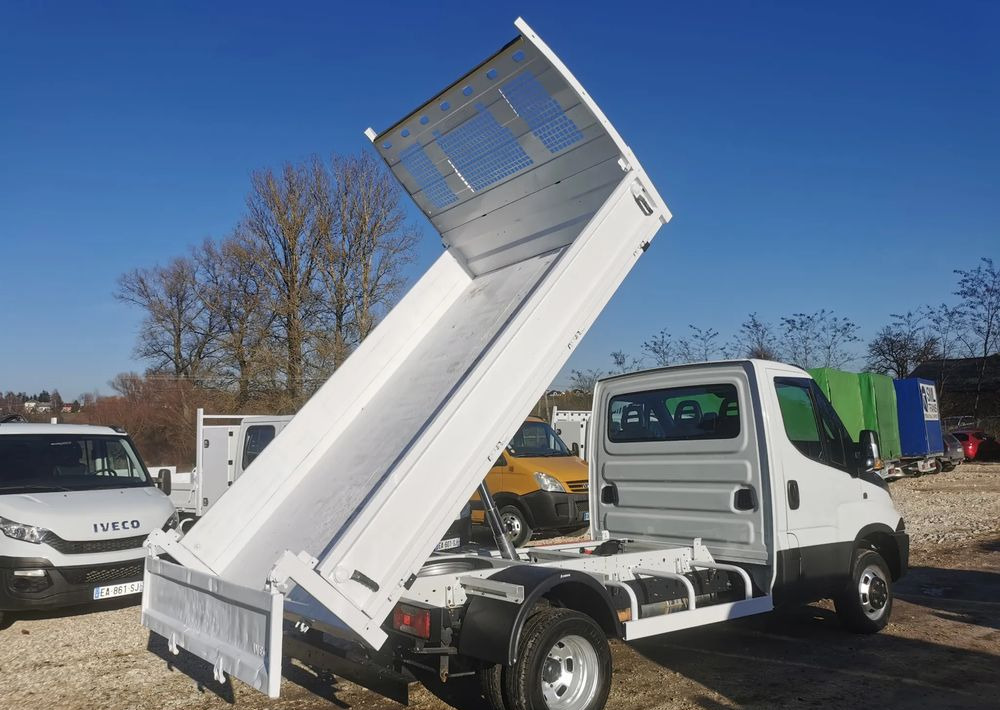Iveco Daily 3.0-150KM Wywrotka blizniak 35-150 Niski przebieg kiper do 3,5t - Dostavno vozilo prekucnik: slika 3 Iveco Daily 3.0-150KM Wywrotka blizniak 35-150 Niski przebieg kiper do 3,5t - Dostavno vozilo prekucnik: slika 3