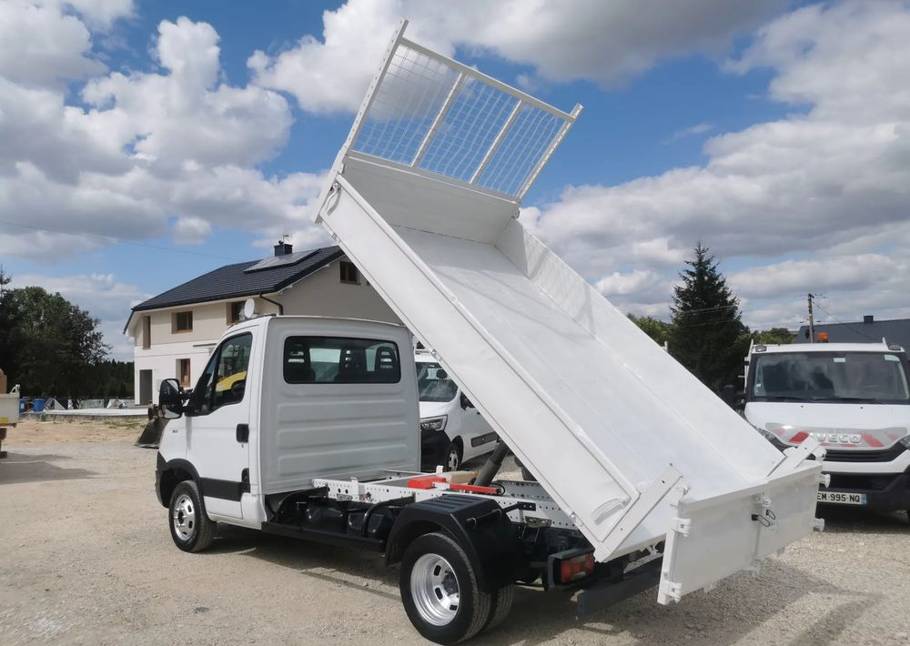 Iveco Daily 35C11 Kiper wywrotka Hak Bliźniak sprowadzony 35C12 - Dostavno vozilo prekucnik: slika 5 Iveco Daily 35C11 Kiper wywrotka Hak Bliźniak sprowadzony 35C12 - Dostavno vozilo prekucnik: slika 5