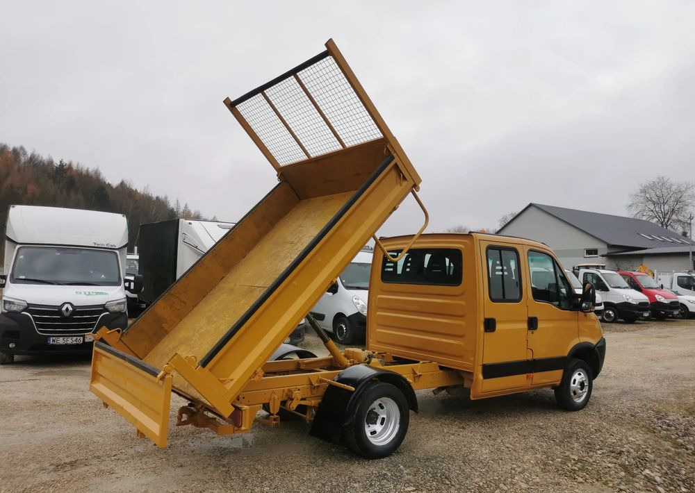 Iveco Daily 35C12 Brygadówka wywrotka Dubel hak kiper doka 35C13 - Dostavno vozilo prekucnik: slika 5 Iveco Daily 35C12 Brygadówka wywrotka Dubel hak kiper doka 35C13 - Dostavno vozilo prekucnik: slika 5