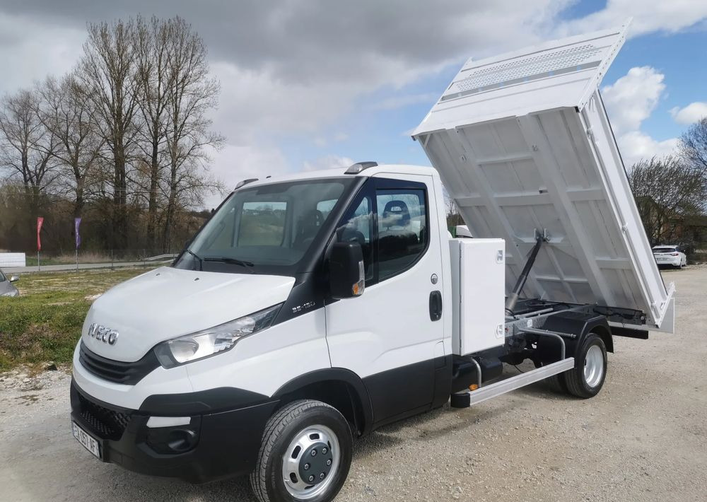 Iveco Daily 35C15 Kiper wywrotka 3.0 -150KM Hak Bliźniak klimatyzacja sprowadzony - Dostavno vozilo prekucnik: slika 1 Iveco Daily 35C15 Kiper wywrotka 3.0 -150KM Hak Bliźniak klimatyzacja sprowadzony - Dostavno vozilo prekucnik: slika 1