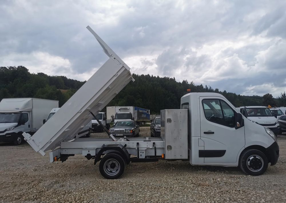 Renault Master Kiper wywrotka 2.3-145KM Hak Bliźniak klimatyzacja Kamera cofania - Dostavno vozilo prekucnik: slika 2 Renault Master Kiper wywrotka 2.3-145KM Hak Bliźniak klimatyzacja Kamera cofania - Dostavno vozilo prekucnik: slika 2