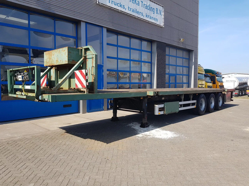 Pacton T3-001 Twistlocks Very good tires - Polprikolica s kesonom: slika 2 Pacton T3-001 Twistlocks Very good tires - Polprikolica s kesonom: slika 2