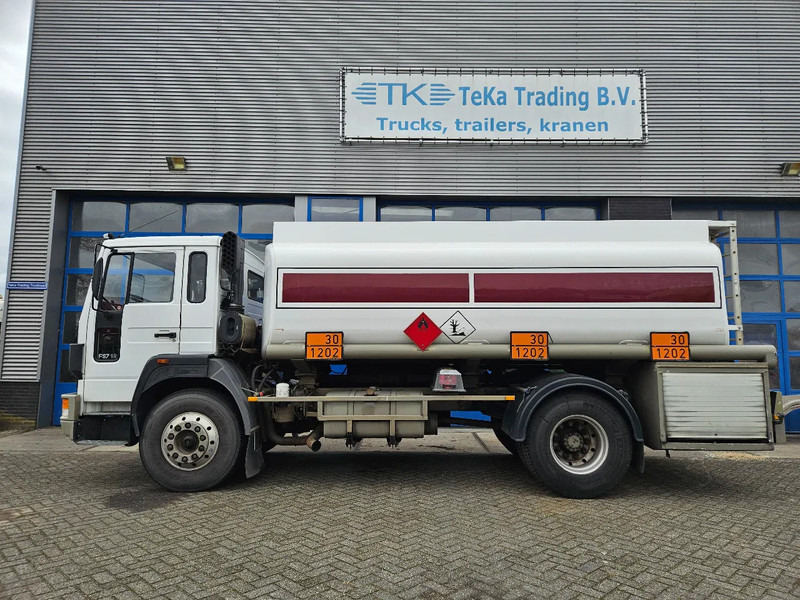 Volvo F S7 18 HOBUR 14.800 Liter 3 Compartments Steel Manual - Tovornjak cisterna: slika 4 Volvo F S7 18 HOBUR 14.800 Liter 3 Compartments Steel Manual - Tovornjak cisterna: slika 4