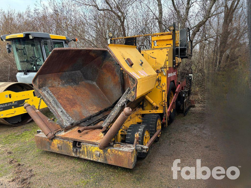 Dynapac F8-4W Dynapac F8-4W Asfaltsläggare (115060) - Asfaltni finišer: slika 1 Dynapac F8-4W Dynapac F8-4W Asfaltsläggare (115060) - Asfaltni finišer: slika 1