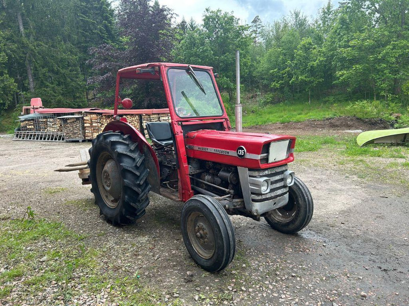 Massey Ferguson 135 - Traktor: slika 2 Massey Ferguson 135 - Traktor: slika 2