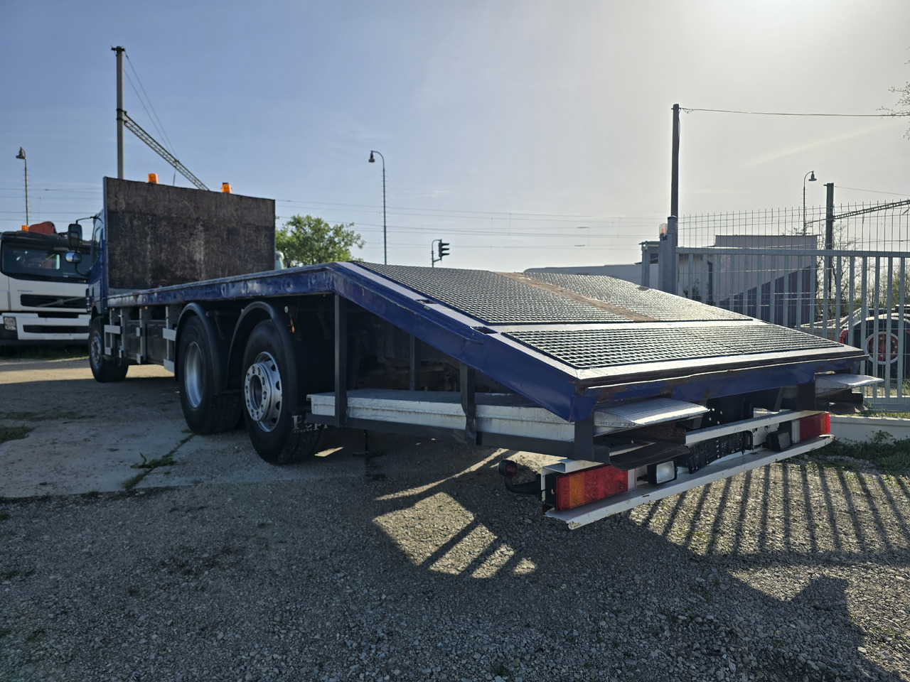 DAF CF 360 MACHINE TRANSPORTER SPECIAL PRICE ONLY THIS YEAR - Tovornjak avtotransporter: slika 3 DAF CF 360 MACHINE TRANSPORTER SPECIAL PRICE ONLY THIS YEAR - Tovornjak avtotransporter: slika 3