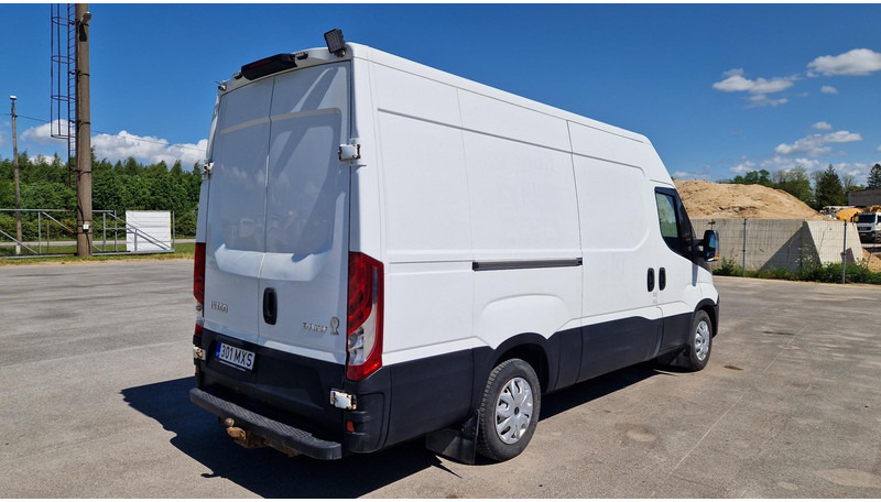 Iveco 35S15 4X2 - Furgon: slika 3 Iveco 35S15 4X2 - Furgon: slika 3