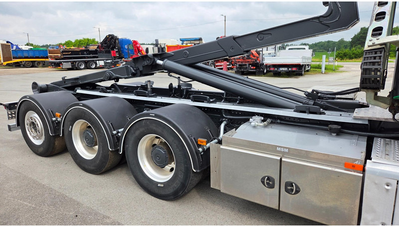 Kotalni prekucni tovornjak, Tovornjak z dvigalom Mercedes-Benz Arocs 3253 8X4*4 Fassi F295: slika 20