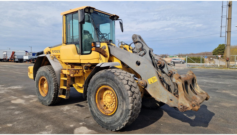 Volvo L90F - Kolesni nakladalec: slika 2 Volvo L90F - Kolesni nakladalec: slika 2