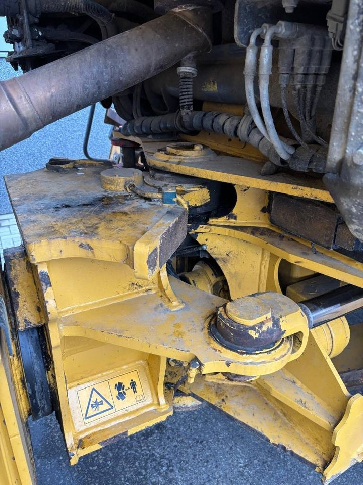 Bell B 30 E (New tyres / Under Preparation) - Zglobni demper: slika 5 Bell B 30 E (New tyres / Under Preparation) - Zglobni demper: slika 5