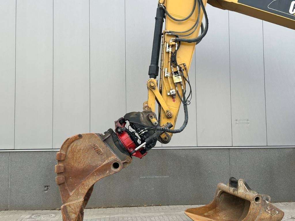 CAT 330F L (Roto|GPS|2 buckets)  lizing CAT 330F L (Roto|GPS|2 buckets): slika 6