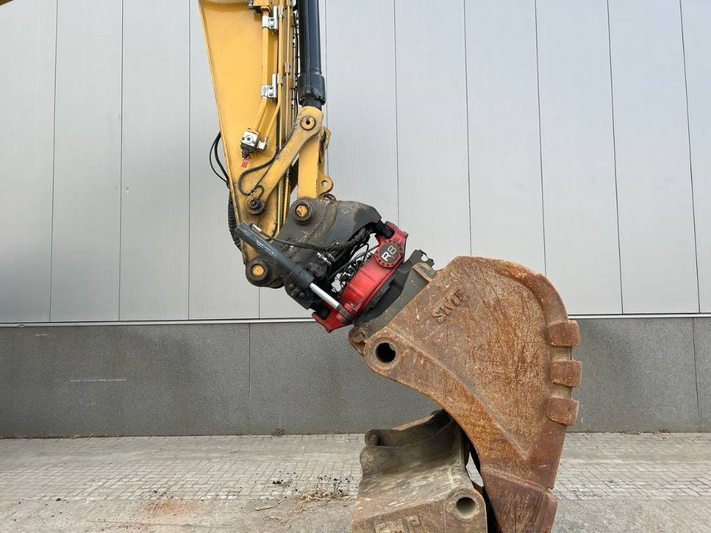 CAT 330F L (Roto|GPS|2 buckets)  lizing CAT 330F L (Roto|GPS|2 buckets): slika 7