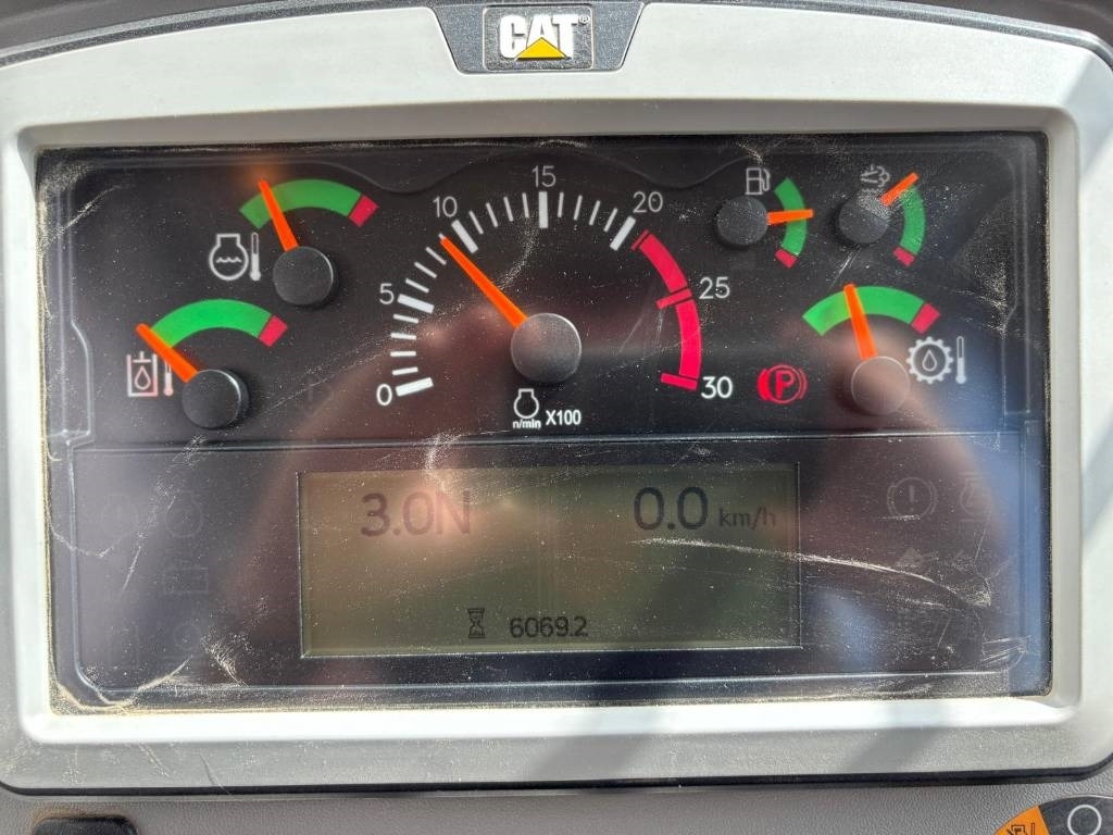 Kolesni nakladalec CAT 972 M XE: slika 10