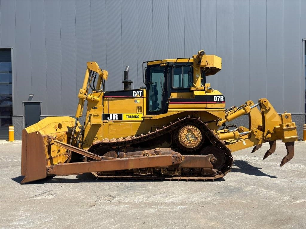 CAT D 7 R (CE certified) - Buldožer: slika 2 CAT D 7 R (CE certified) - Buldožer: slika 2
