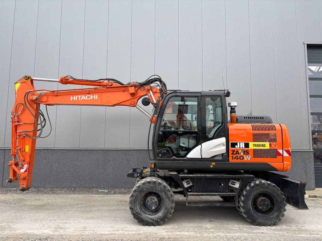 Hitachi ZX 140 W-5B - Bager na kolesih: slika 1 Hitachi ZX 140 W-5B - Bager na kolesih: slika 1