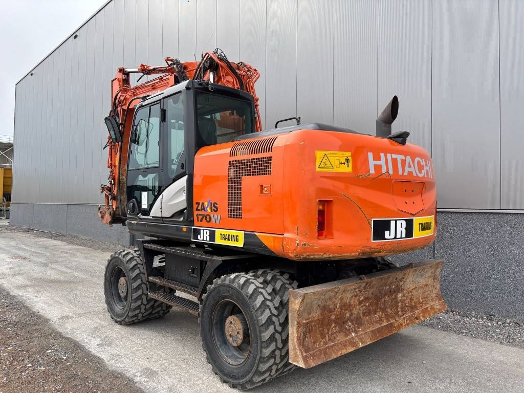 Hitachi ZX 170 W-5 B (low hours/new tires) - Bager na kolesih: slika 3 Hitachi ZX 170 W-5 B (low hours/new tires) - Bager na kolesih: slika 3