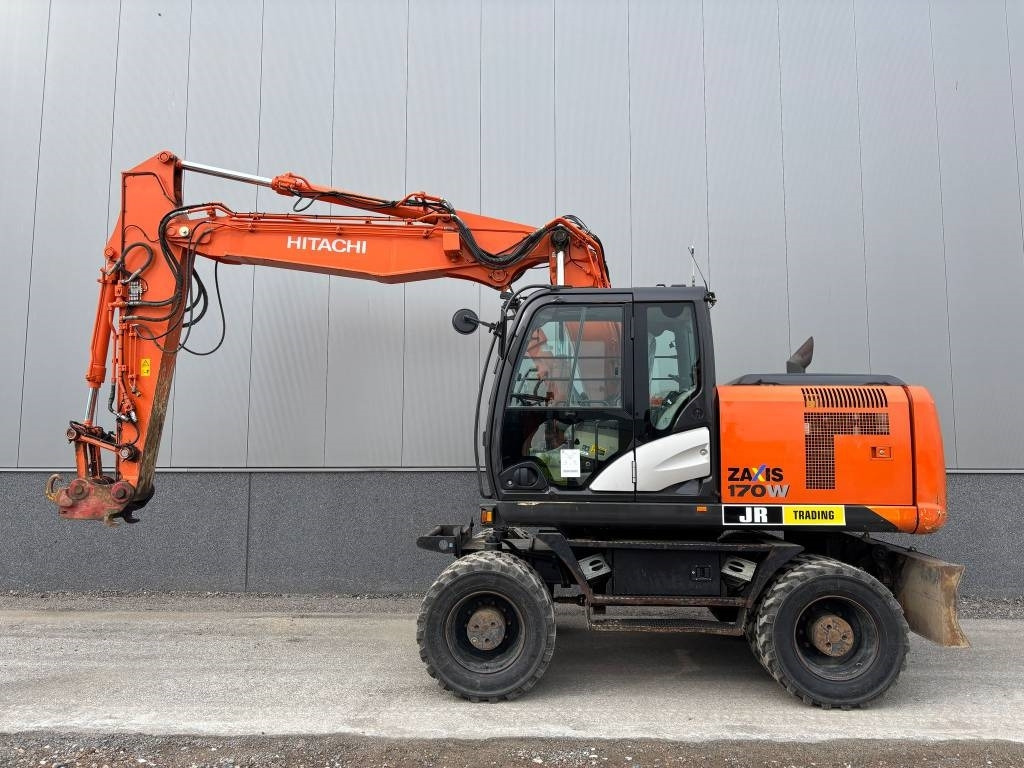 Hitachi ZX 170 W-5 B (low hours/new tires) - Bager na kolesih: slika 1 Hitachi ZX 170 W-5 B (low hours/new tires) - Bager na kolesih: slika 1