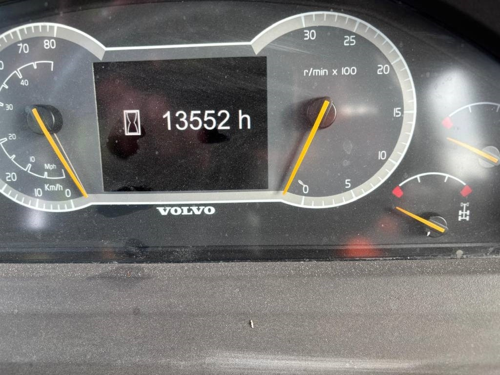 Volvo A 35 G (Under Preparation) - Zglobni demper: slika 5 Volvo A 35 G (Under Preparation) - Zglobni demper: slika 5