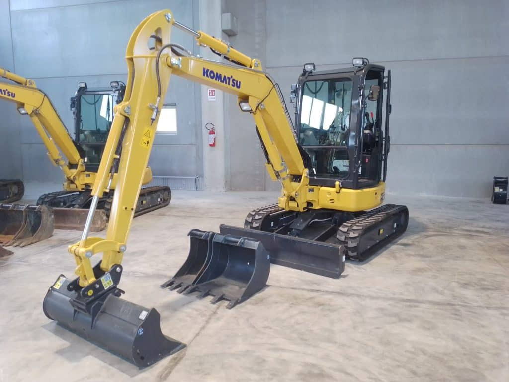 KOMATSU PC35MR-5 - Mini bager: slika 1 KOMATSU PC35MR-5 - Mini bager: slika 1
