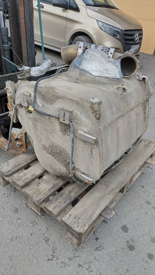 Scania NG580 pystyputki katalysaattori täydellinen pake - Motor za Tovornjak: slika 1 Scania NG580 pystyputki katalysaattori täydellinen pake - Motor za Tovornjak: slika 1