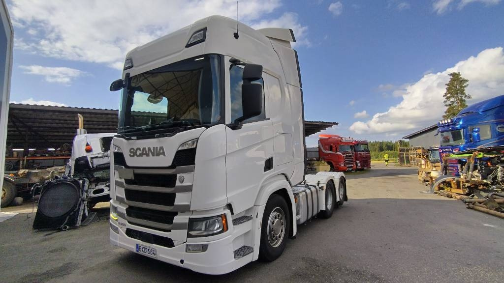 Scania R500 6x2 vetoauto, ilmajouset - Vlačilec: slika 1 Scania R500 6x2 vetoauto, ilmajouset - Vlačilec: slika 1