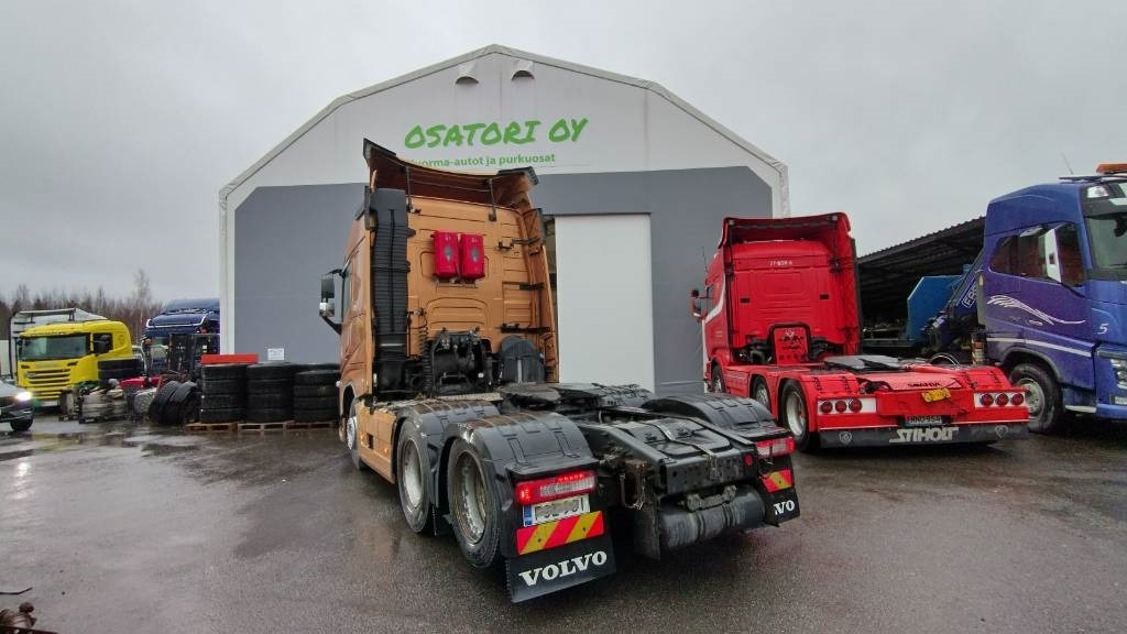 Volvo FH13 6x2 täysilmaveturi - Vlačilec: slika 5 Volvo FH13 6x2 täysilmaveturi - Vlačilec: slika 5