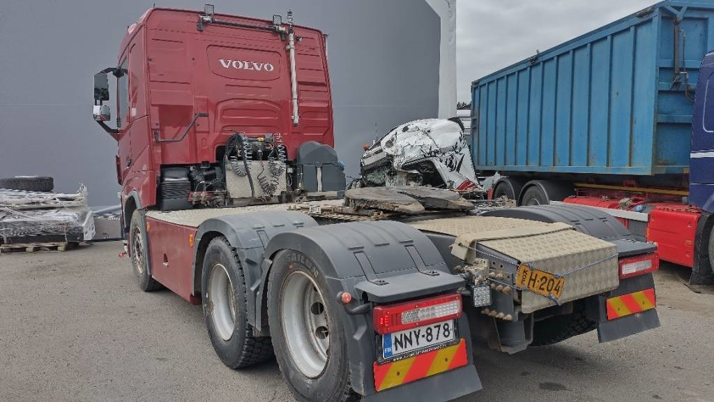 Volvo FH13 6x4 nouseva teliveto, HYDR!! - Vlačilec: slika 5 Volvo FH13 6x4 nouseva teliveto, HYDR!! - Vlačilec: slika 5