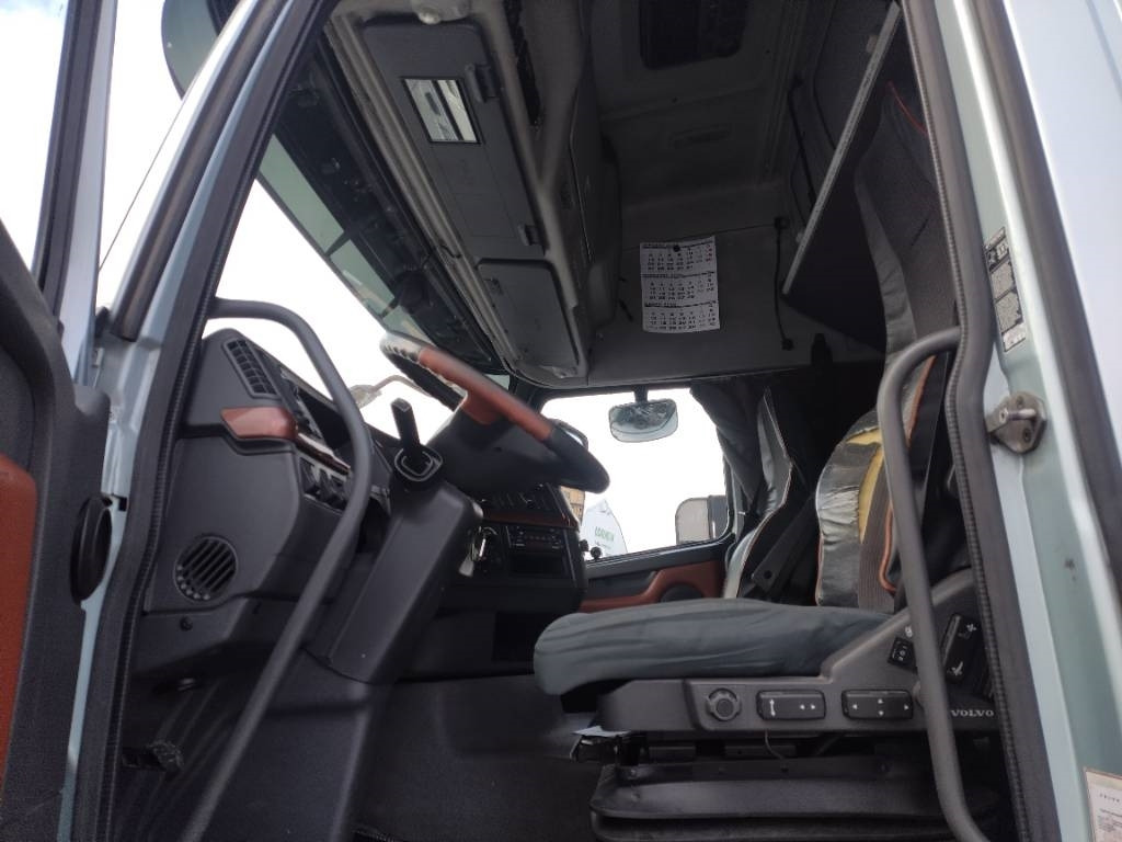 Vlačilec Volvo FH16 660 4x2 vetoauto: slika 7