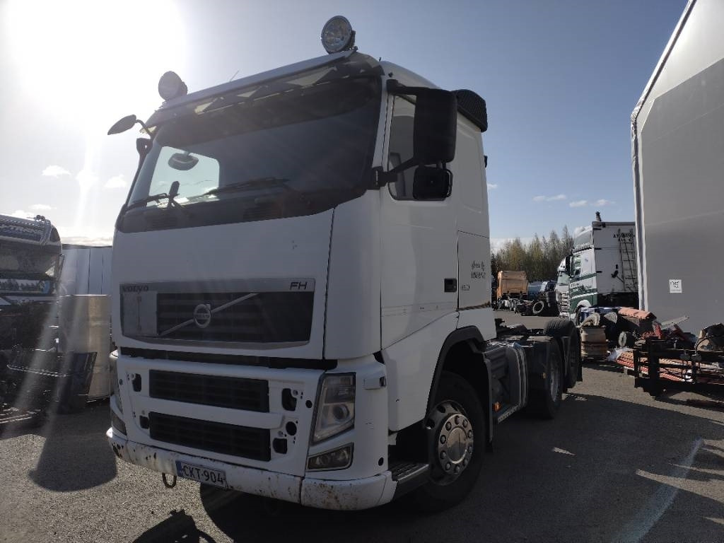 Volvo FH460 6x2 veturi kääntyvä teli - Vlačilec: slika 2 Volvo FH460 6x2 veturi kääntyvä teli - Vlačilec: slika 2