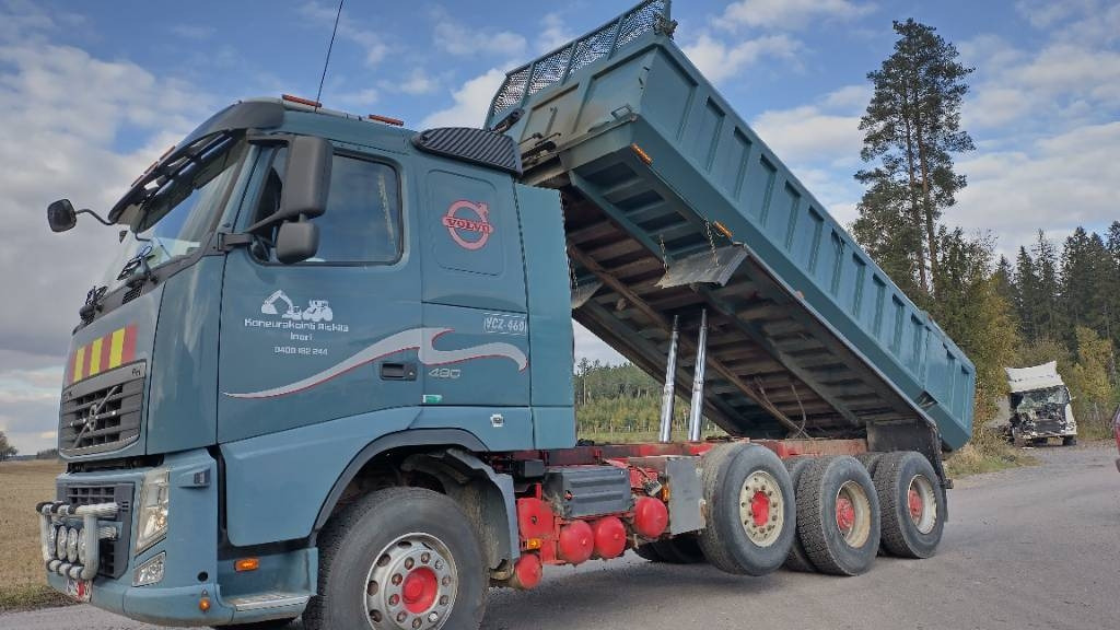 Volvo FH13 8x4 autom.kasettilava - Tovornjak prekucnik: slika 3 Volvo FH13 8x4 autom.kasettilava - Tovornjak prekucnik: slika 3