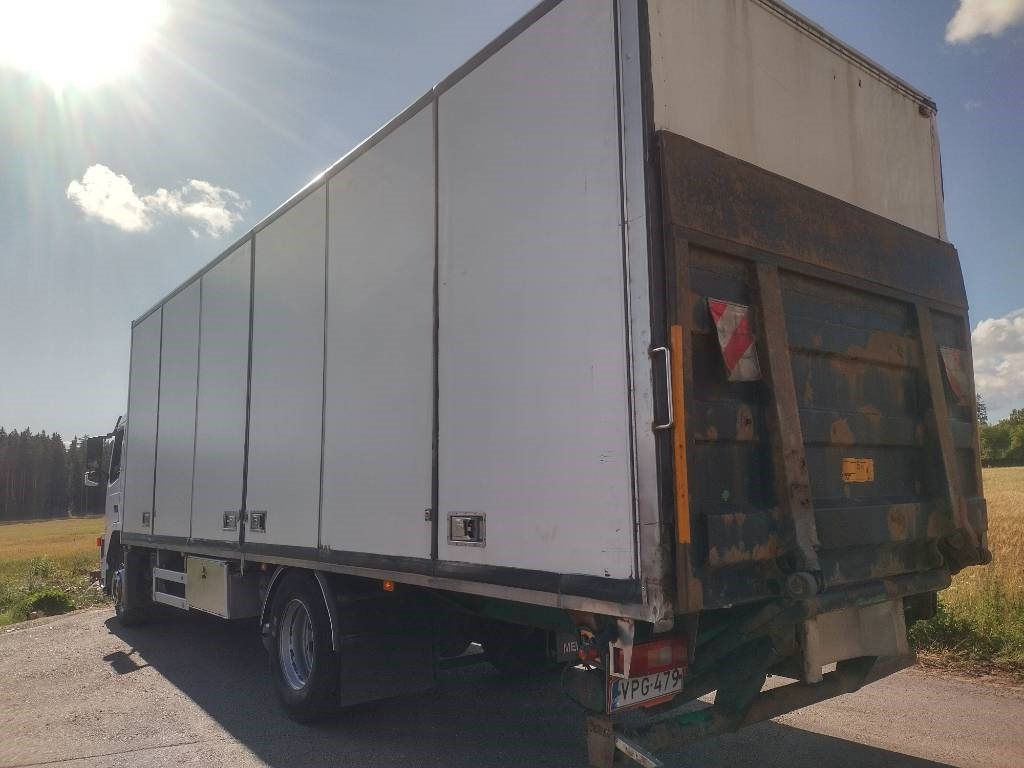 Volvo FM9 4x2 8,40m pitkä kylkiaukeava kori - Tovornjak zabojnik: slika 5 Volvo FM9 4x2 8,40m pitkä kylkiaukeava kori - Tovornjak zabojnik: slika 5
