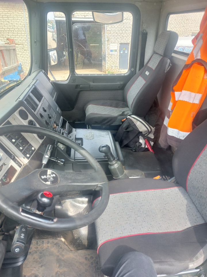 MAN 35.414 8X6 - Tovornjak prekucnik: slika 4 MAN 35.414 8X6 - Tovornjak prekucnik: slika 4