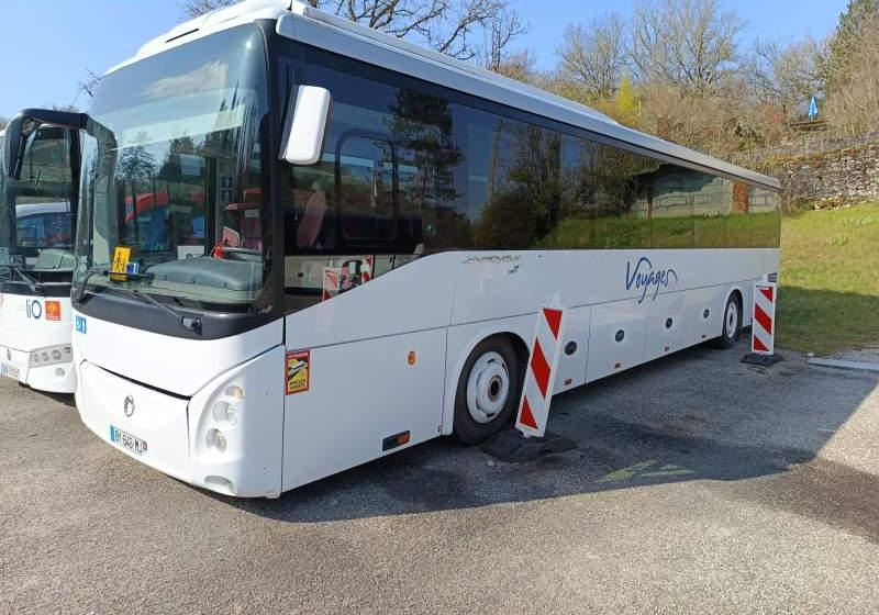 Irisbus EVADYS H / SPROWADZONY/ MANUAL / 272 000 KM - Primestni avtobus: slika 1 Irisbus EVADYS H / SPROWADZONY/ MANUAL / 272 000 KM - Primestni avtobus: slika 1