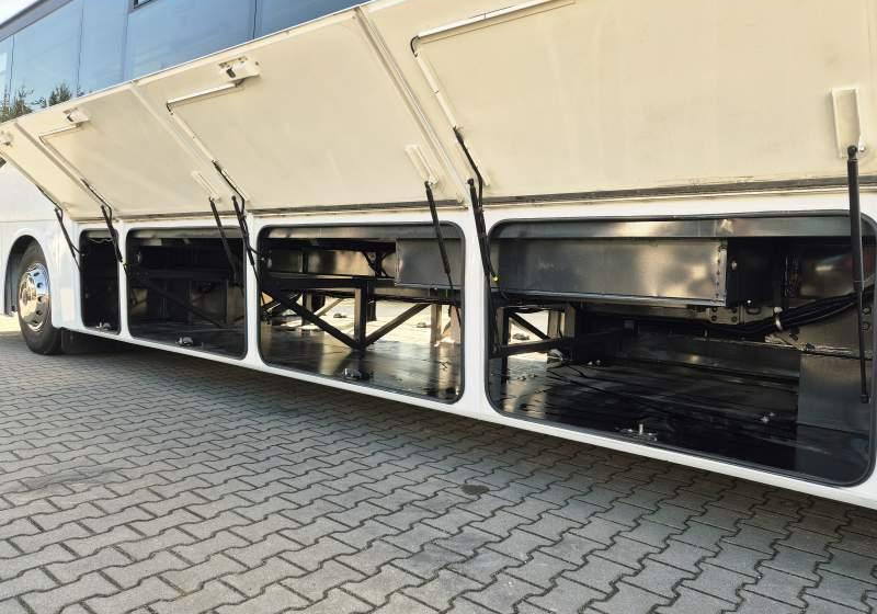 Irisbus RECREO / SPROWADZONY / MANUAL / EURO 5 - Primestni avtobus: slika 4 Irisbus RECREO / SPROWADZONY / MANUAL / EURO 5 - Primestni avtobus: slika 4