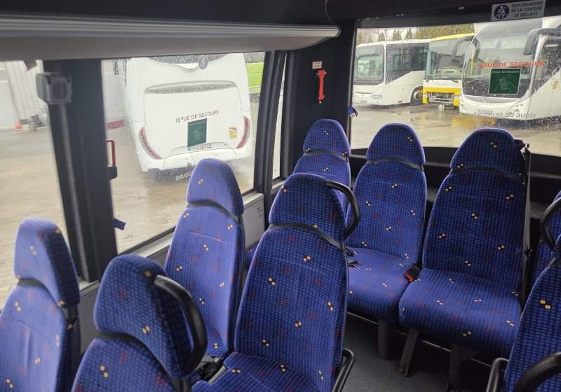 Irisbus WING2 / SPROWADZONY / 34 MIEJSCA/ MANUAL - Minibus, Potniški kombi: slika 4 Irisbus WING2 / SPROWADZONY / 34 MIEJSCA/ MANUAL - Minibus, Potniški kombi: slika 4