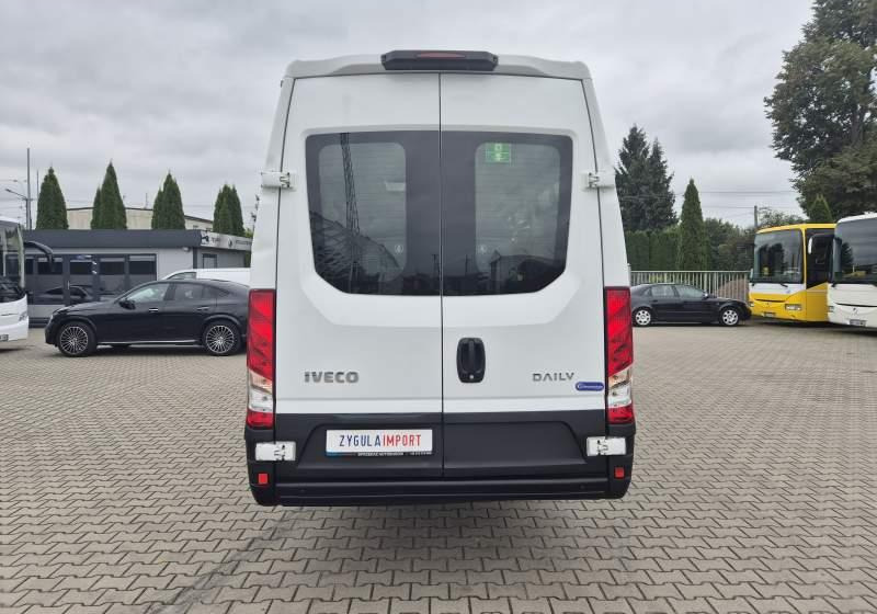 Iveco A60C15 / SPROWADZONE / EURO 6 / 39 000 KM - Minibus, Potniški kombi: slika 5 Iveco A60C15 / SPROWADZONE / EURO 6 / 39 000 KM - Minibus, Potniški kombi: slika 5