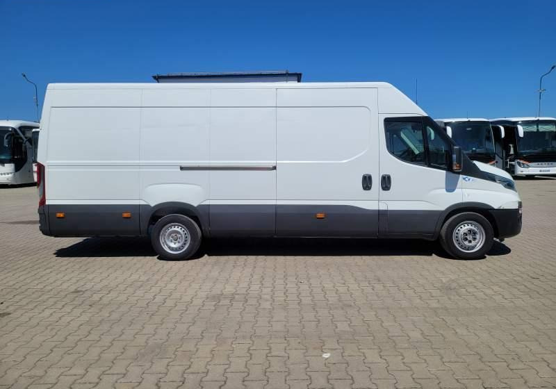 Iveco DAILY 35-140 / SPROWADZONY Z FRANCJI / TEMPOMAT - Furgon: slika 2 Iveco DAILY 35-140 / SPROWADZONY Z FRANCJI / TEMPOMAT - Furgon: slika 2