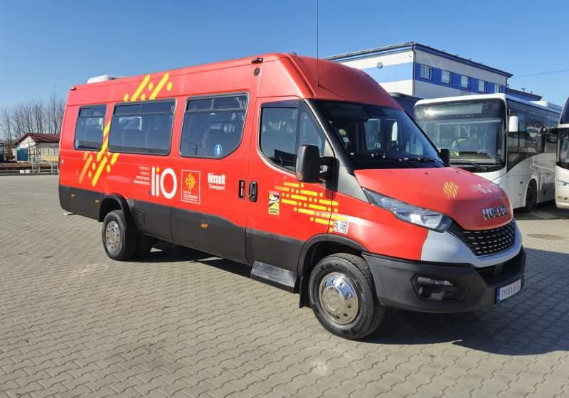 Iveco DAILY 65C18/SPROWADZONE/23 MIEJSCA/KLIM/WINDA - Minibus, Potniški kombi: slika 2 Iveco DAILY 65C18/SPROWADZONE/23 MIEJSCA/KLIM/WINDA - Minibus, Potniški kombi: slika 2