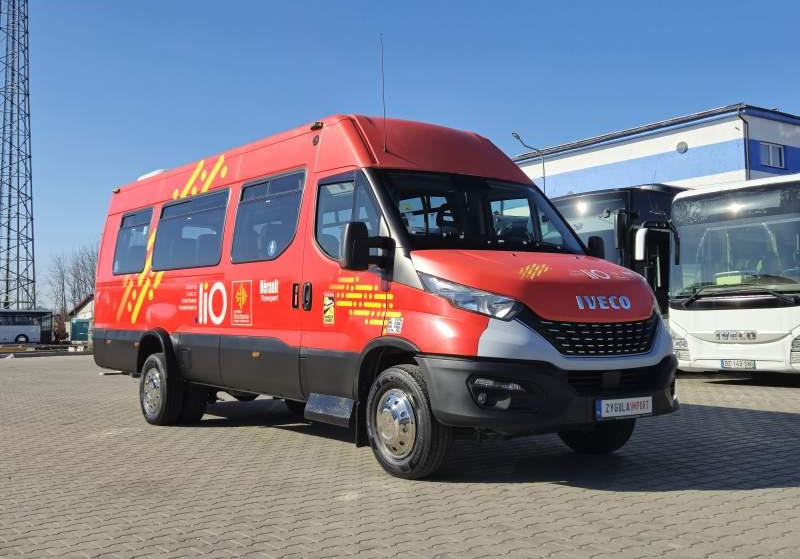 Iveco DAILY 65C18/SPROWADZONE/23 MIEJSCA/KLIM/WINDA - Minibus, Potniški kombi: slika 4 Iveco DAILY 65C18/SPROWADZONE/23 MIEJSCA/KLIM/WINDA - Minibus, Potniški kombi: slika 4