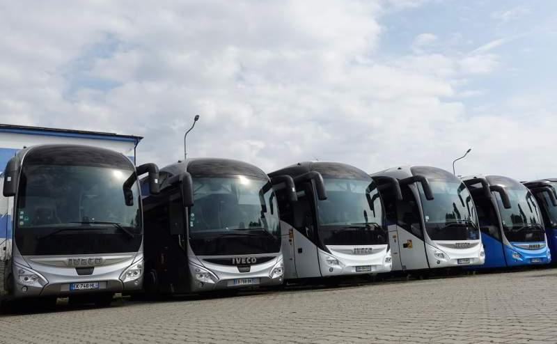 Iveco MAGELYS / SPROWADZONE / 12.80 M / 12.20 M / EURO 6 - Potovalni avtobus: slika 2 Iveco MAGELYS / SPROWADZONE / 12.80 M / 12.20 M / EURO 6 - Potovalni avtobus: slika 2